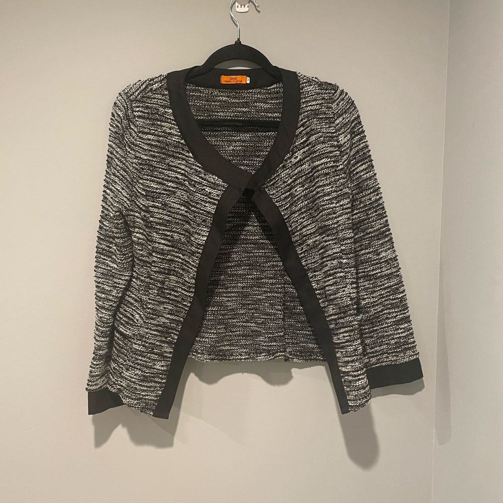 Cardigan Knit Open Jacket DNS Black & White.